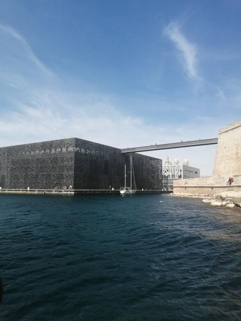 Marseille: Catamaran Cruise to Discover Frioul Islands - Full Description