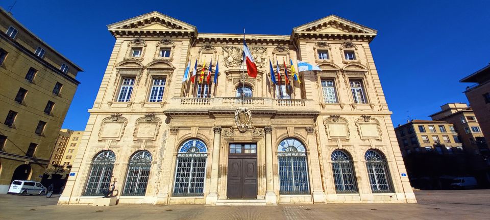 Marseille Tour : Discover the Best of the City in 4 Hours - Walking Through Historic Districts