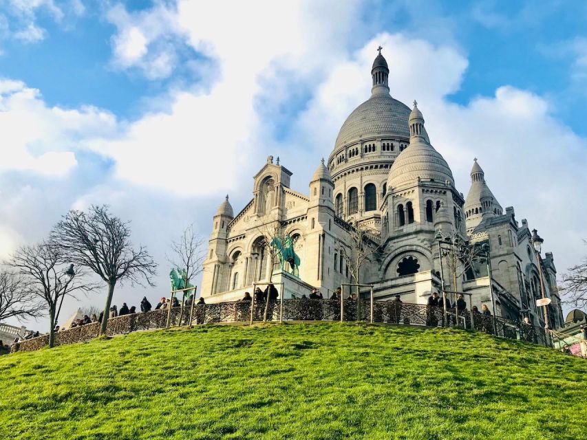 Montmartre. the Old Artist Village and Its Unique Charm. - The Bohemian Lifestyle Legacy