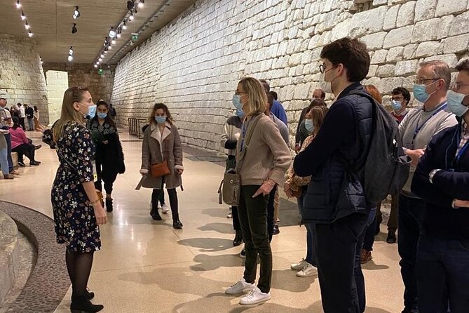 Paris Louvre Museum Highlights Small-Group Guided Tour - Buildings History