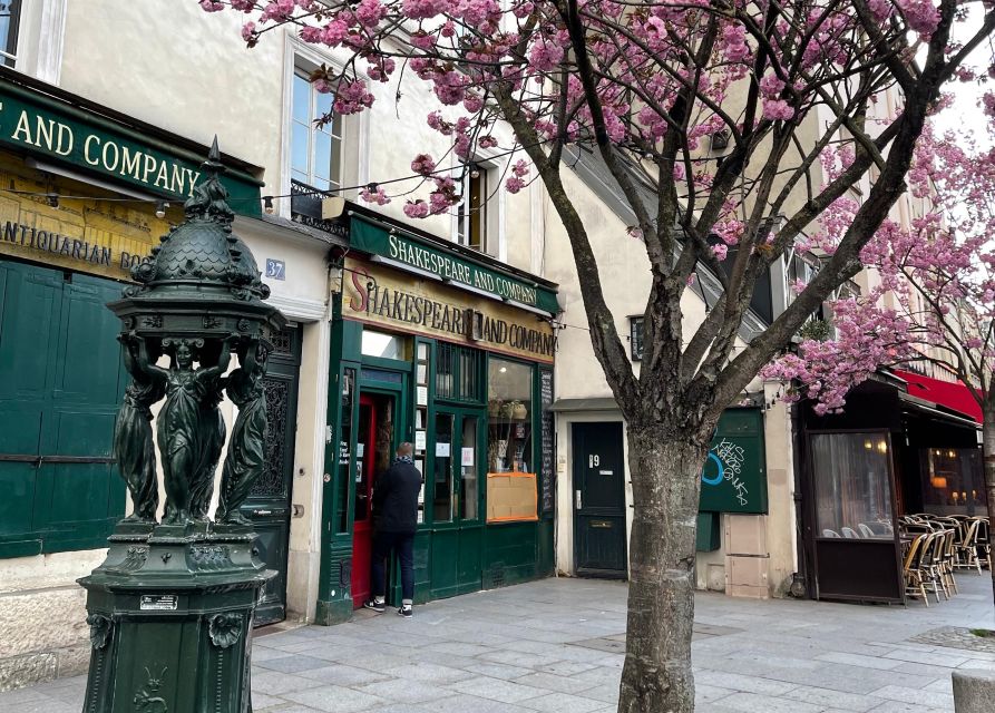 Paris: Love Stories Walk in the Marais - Artistic and Literary Loves