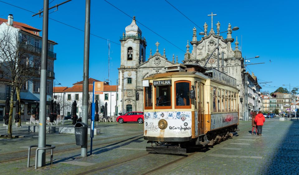 Private 4 Hours Tour of the Main Monuments in Oporto - Key Highlights