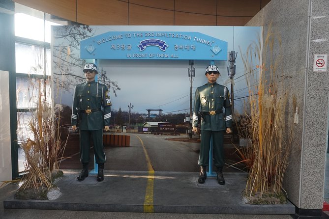 Private DMZ Tour - Booking and Reservation Process