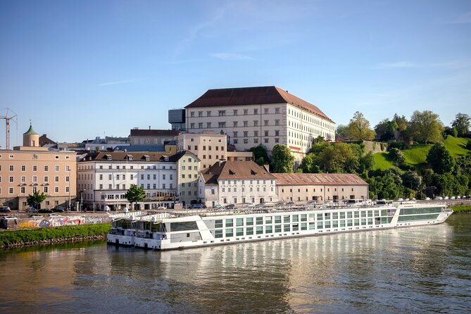 Private Linz Walking Tour for Couples - Itinerary