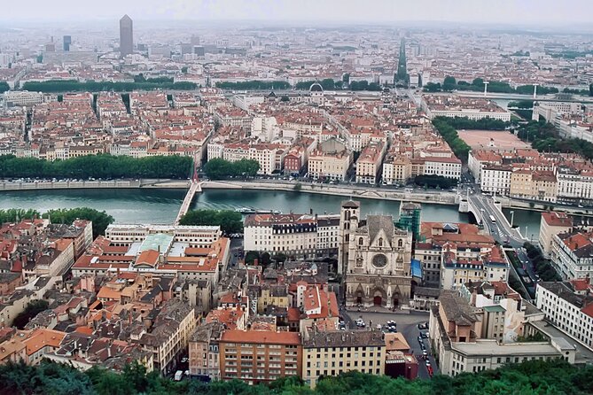 Private Transfer: Port of LYON to Lyon Airport LYS in Luxury Van - Reviews and Ratings