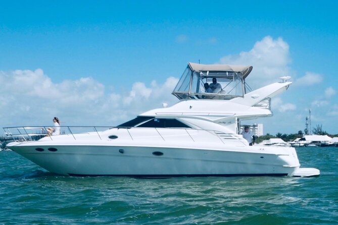 Private Yacht SeaRay 46ft Cancun 25P17 - Reviews, Questions, and Contact