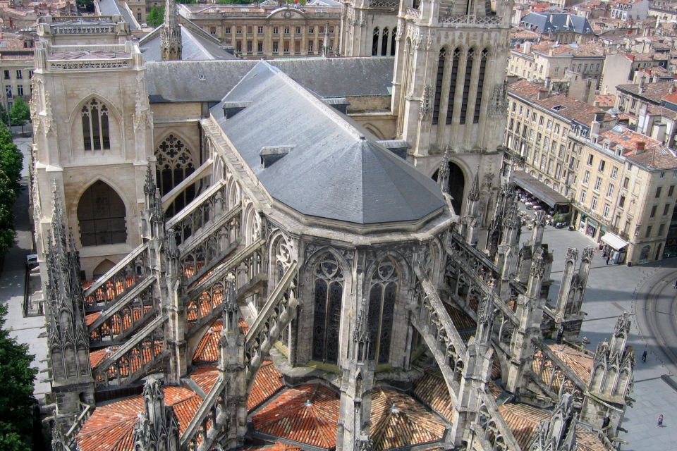 Saint-André Cathedral of Bordeaux : The Digital Audio Guide - Uncovering the Cathedrals Secrets