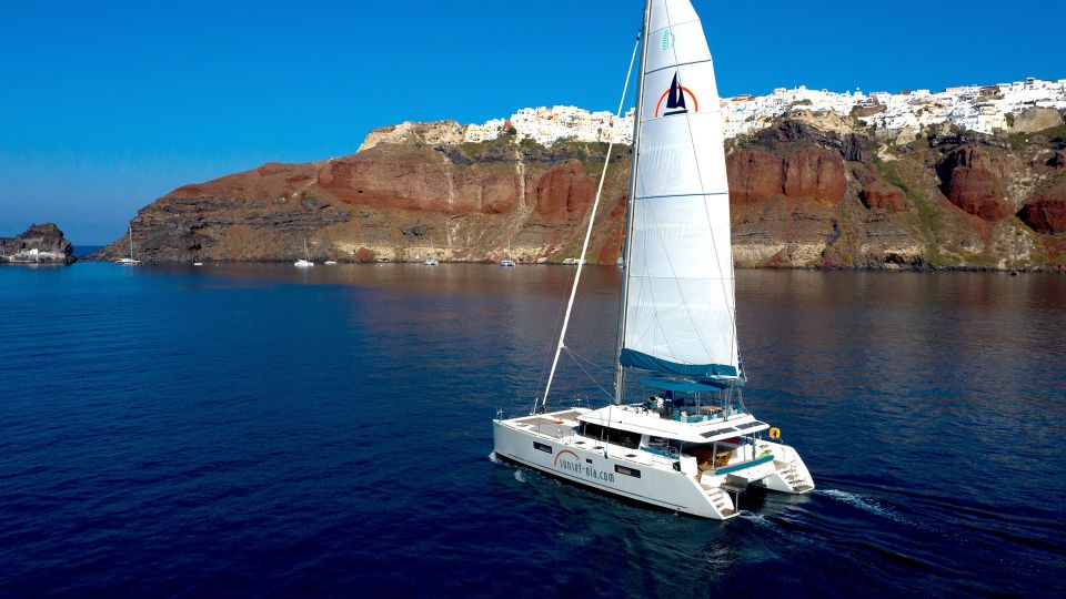Santorini: Luxurious Catamaran Cruise With Meal & Open Bar - Important Information
