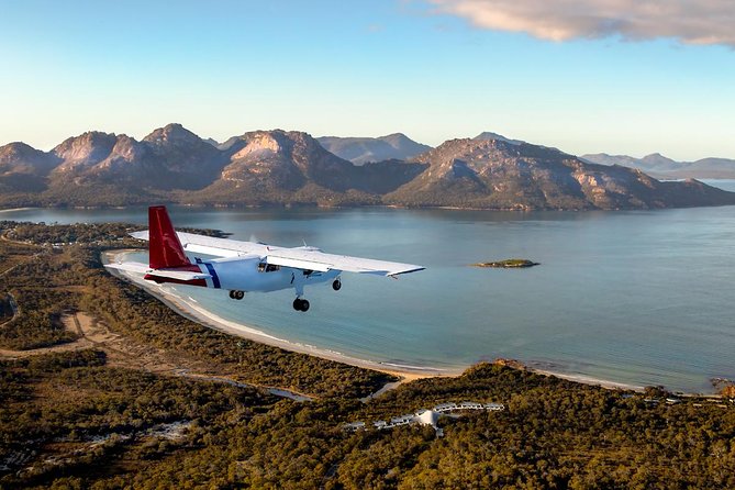 Wineglass Bay And Maria Island Wildlife Scenic Flight From Hobart - In-Flight Experience and Amenities