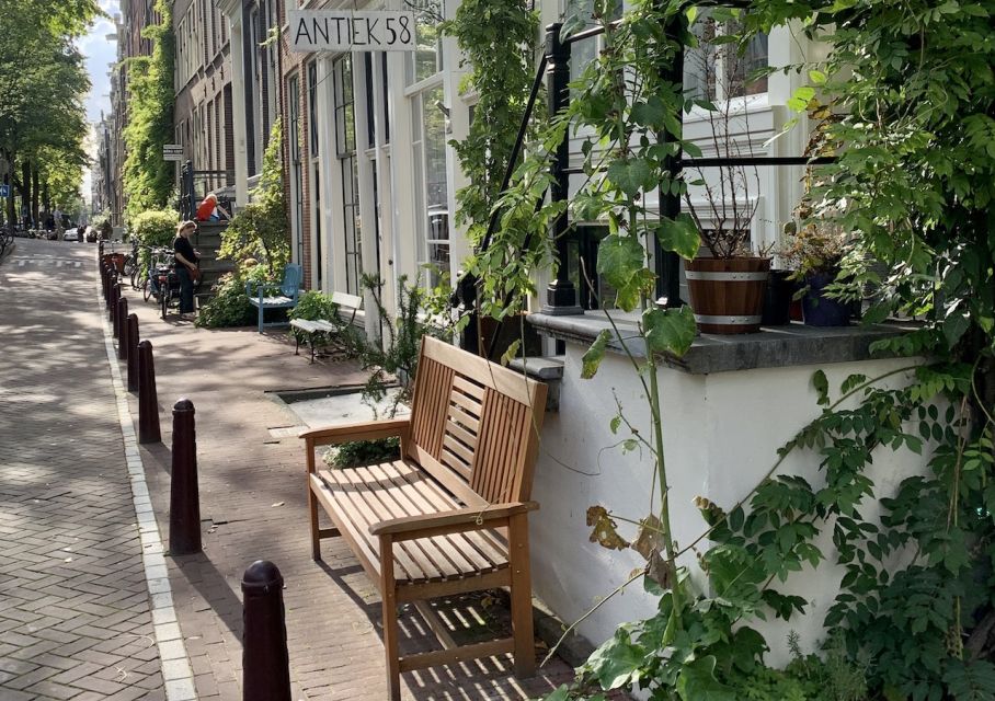 Amsterdam: Jordaan District Tour With a German Guide - Experience Highlights