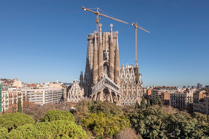 Barcelona Half-Day Sightseeing Private Tour - Directions