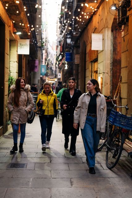 Barcelona: Marvels of Barcelona Walking Tour - Common questions