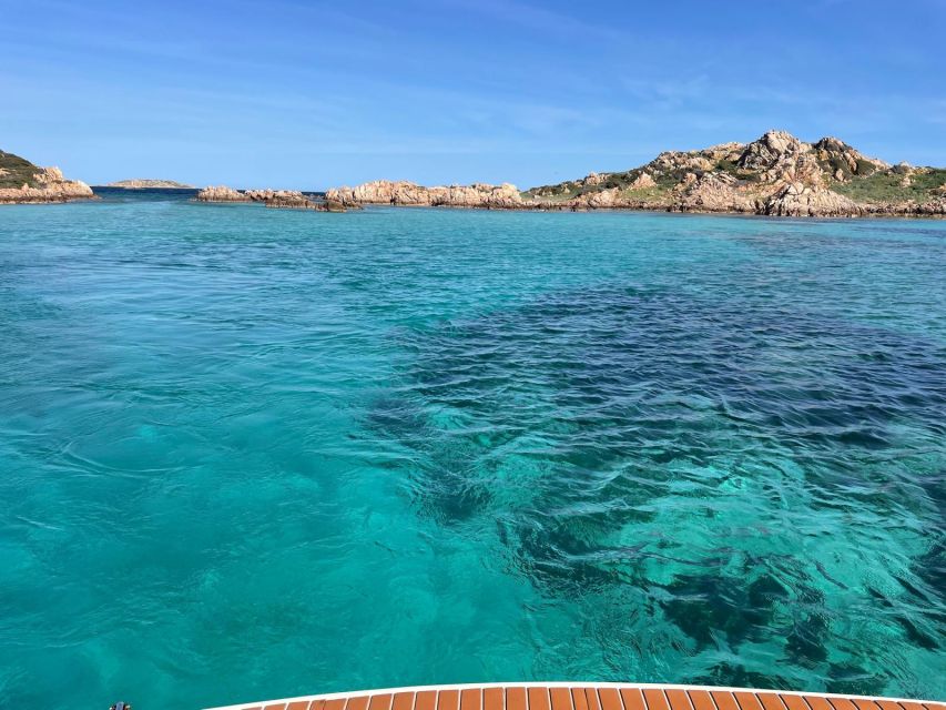 Boat 6,5 M Rental for Excursions to Maddalena and Corsica - Itinerary Customization