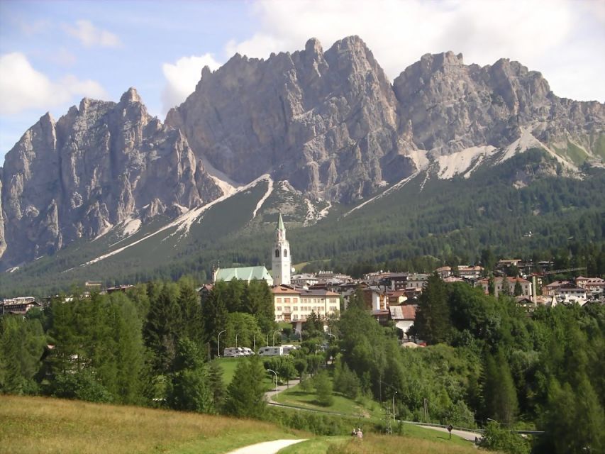 Cortina D'Ampezzo: Cortina Valley and Lakes Guided Tour - Common questions