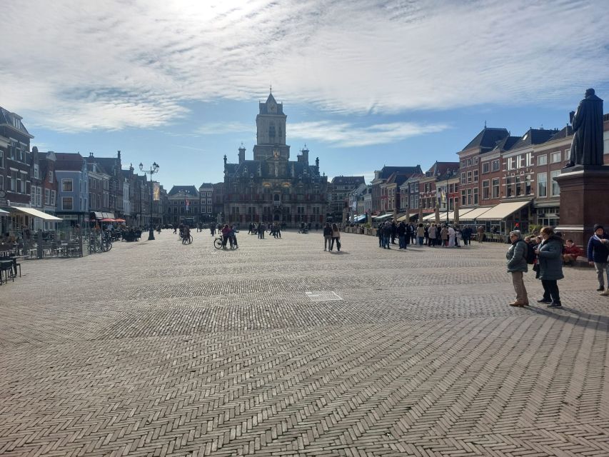 Dive Into Delft's Golden Century With a Private Local Guide - Date Availability