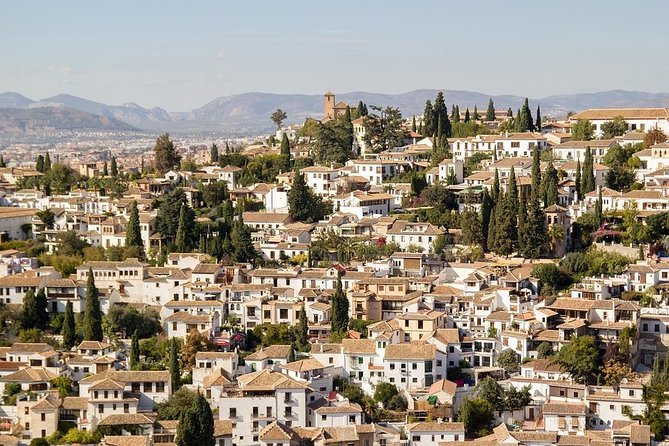 Granada: Sacromonte and Albaycin Neighbourhoods Walking Tour - Customer Reviews