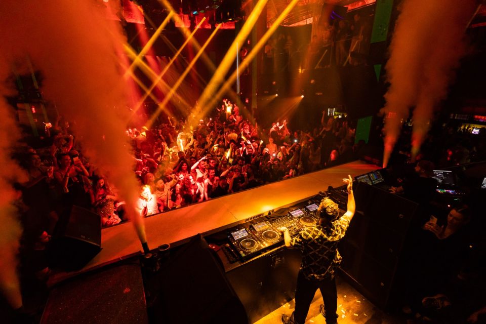 Miami: Party Bus, Club Entry, and Open Bar Night Experience - Available Languages