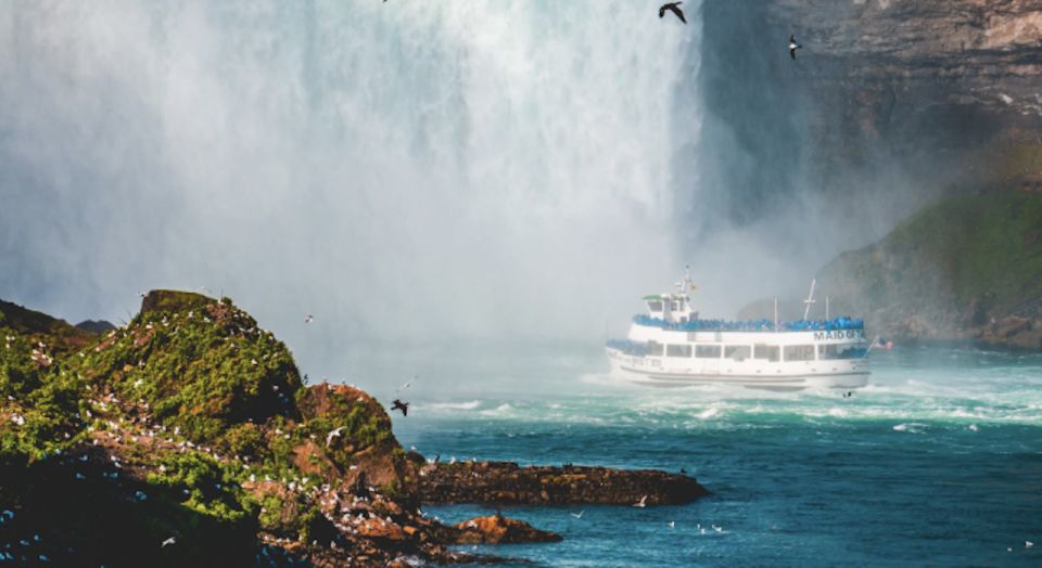 Niagara Falls Canada & USA: Small Group Deluxe Tour - Additional Information and Tips