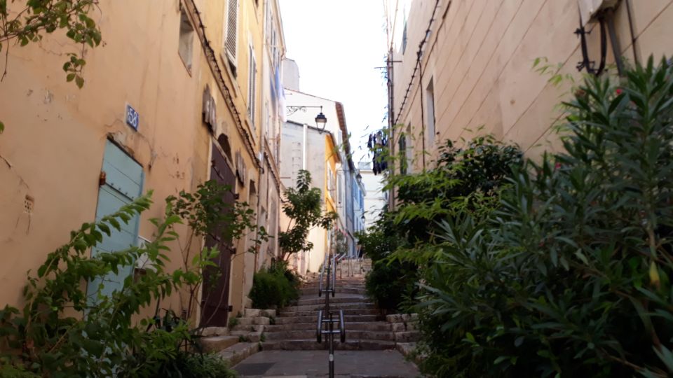 Old Marseille District Tour and Treasure Hunt - Whats Included in the Package