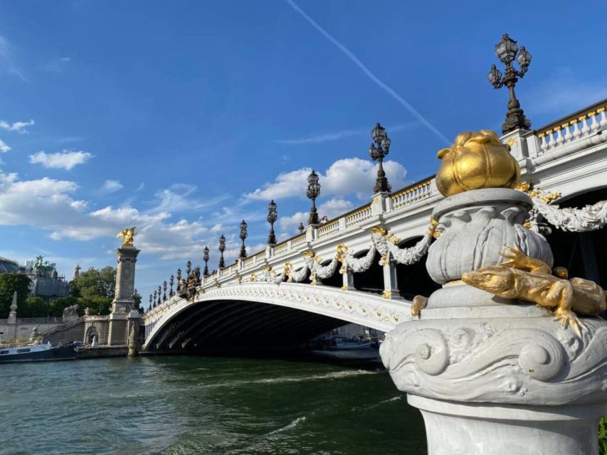 Paris: Explore With a Treasure Hunt Along the Seine River - Treasure Hunt Logistics Explained