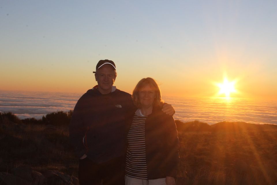 Pico Do Arieiro: Private 4x4 Sunrise Trip With Hot Drinks - Important Information