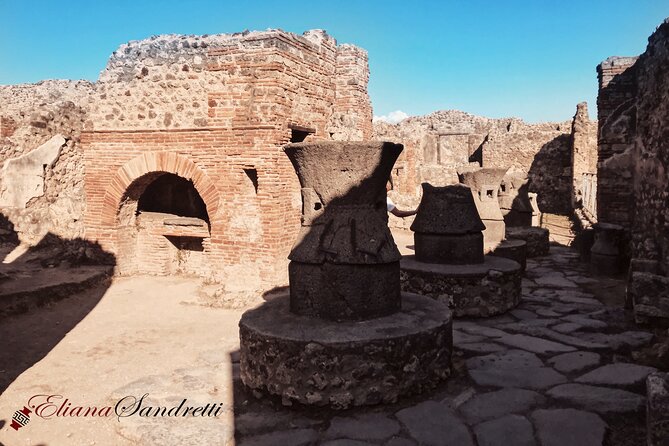 Pompeii Private Tour With an Archaeologist and Skip the Line - Common questions