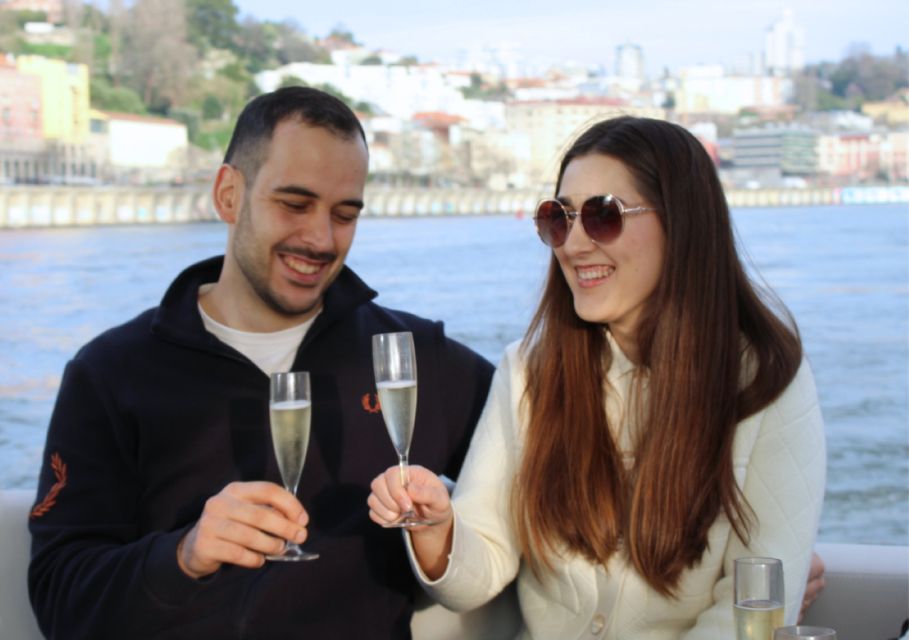 Porto: Premium Private Yatch Tour With Sunset Option - Important Information