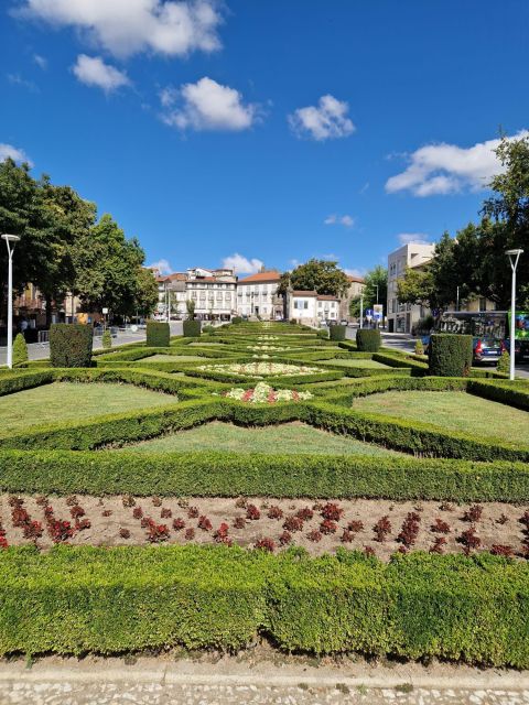PORTO: Private Braga & Guimarães Tour With Lunch and Visits - Activities