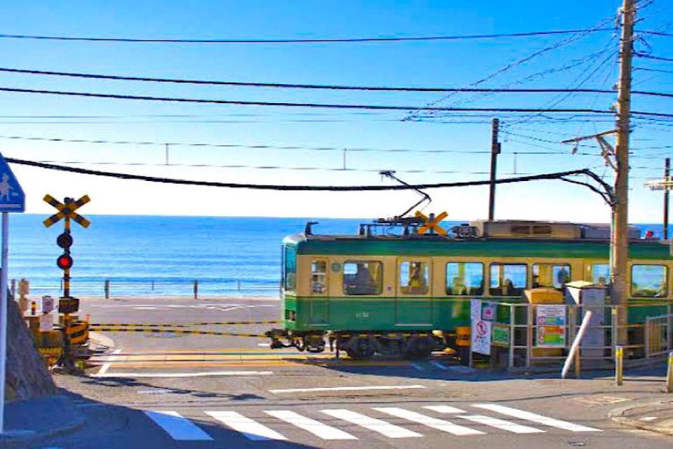 Private Kamakura and Yokohama Sightseeing Tour With Guide - Kamakura Overview