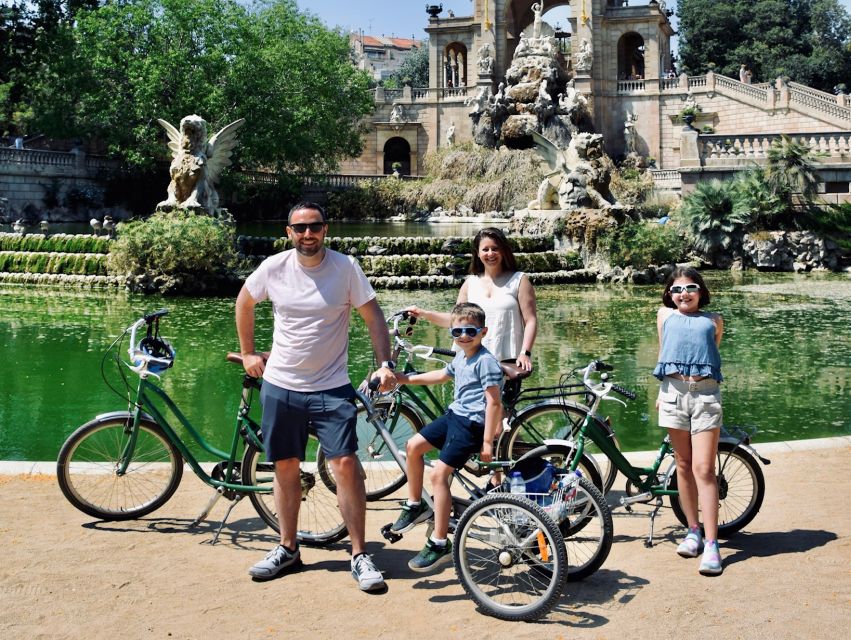 Private Sightseeing Barcelona by Bike & Photo Shooting Tour - Important Information