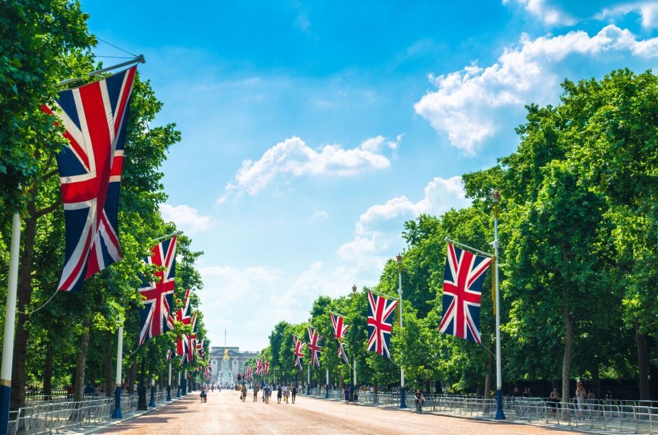Royal London Tour Incl Buckingham Palace & Changing of Guard - Visitor Experience