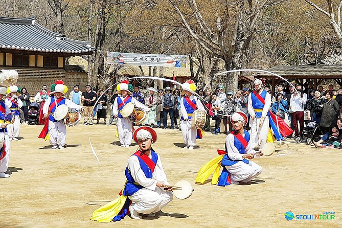 Royal Palace and Traditional Villages Wearing Hanbok Tour - Important Tour Information
