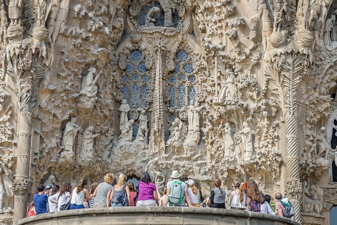 Sagrada Familia Guided Tour With Skip the Line Ticket - Ticket Redemption Information