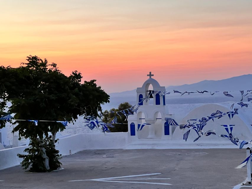 Santorini Private Wine Tour and Local Dining - Important Information