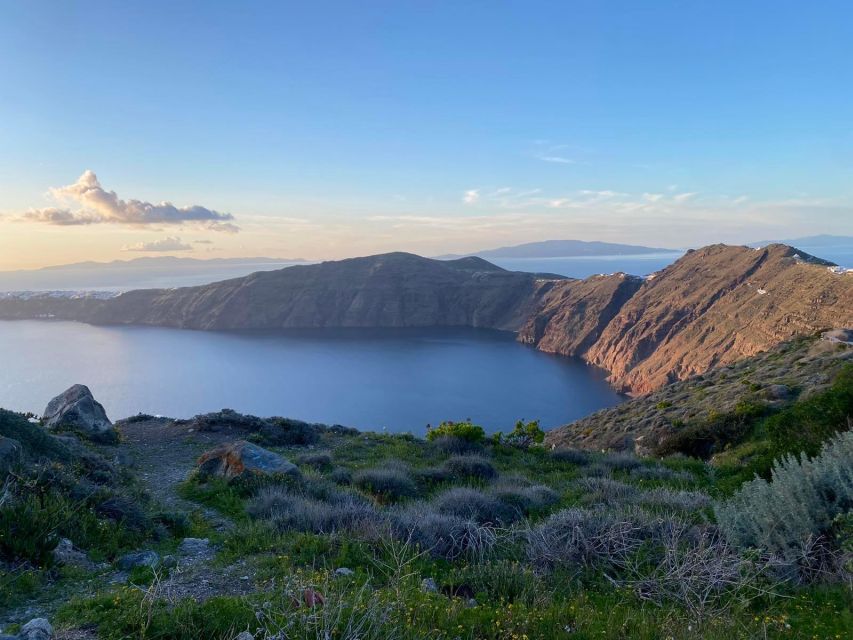 Santorini: Sunset Walking Tour in Caldera Path With Tasting - Important Information