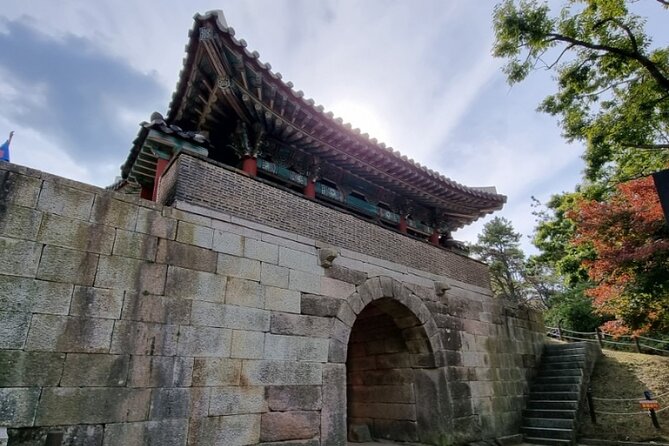 Seokbulsa Temple to Geumjeongsan Fortress [Hiking + Cable Car] - Afternoon Hike to the Summit