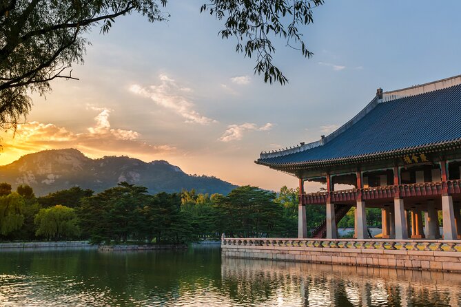 Seoul: Gyeongbokgung Palace Half Day Tour - Booking and Cancellation Policies