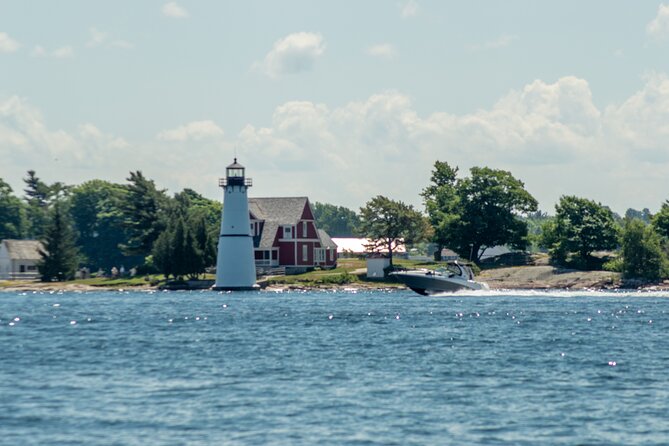 St Lawrence River - Rock Island Lighthouse on a Glass Bottom Boat Tour - Weather Considerations