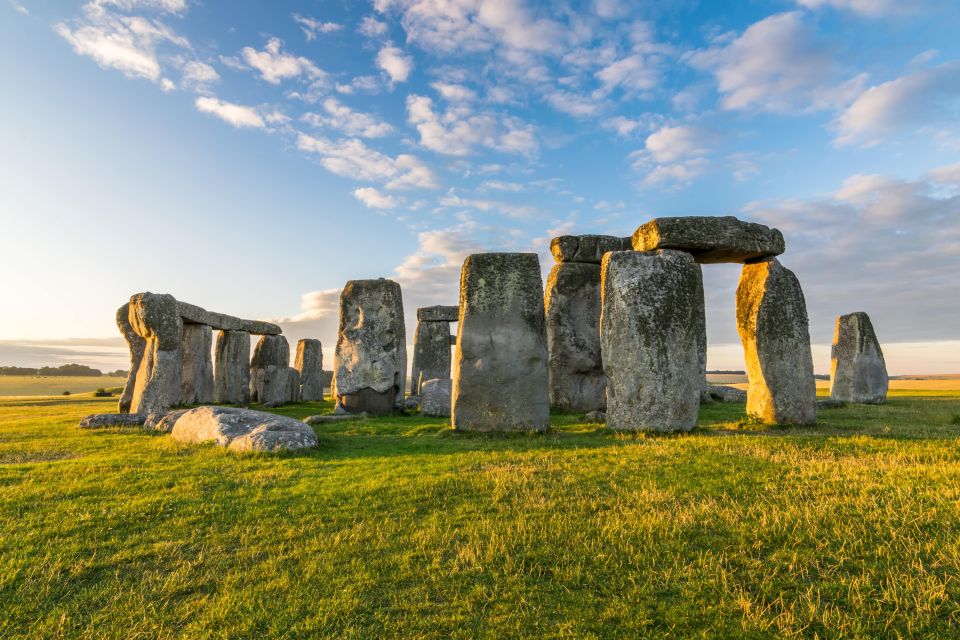 Stonehenge, Bath & Stratford Tour (1-night in The Cotsowlds) - Common questions