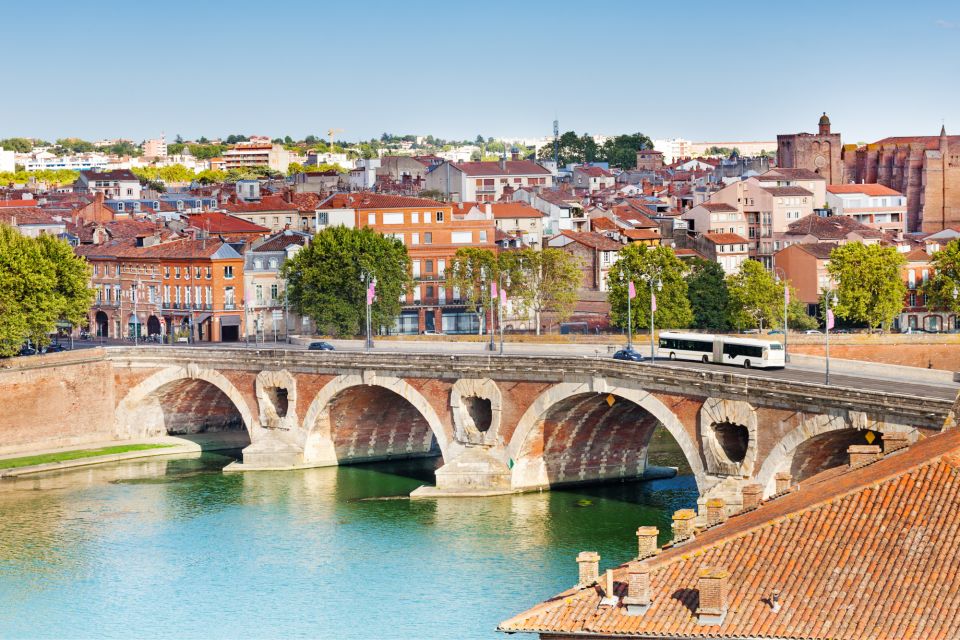 Toulouse: First Discovery Walk and Reading Walking Tour - What to Expect on Tour