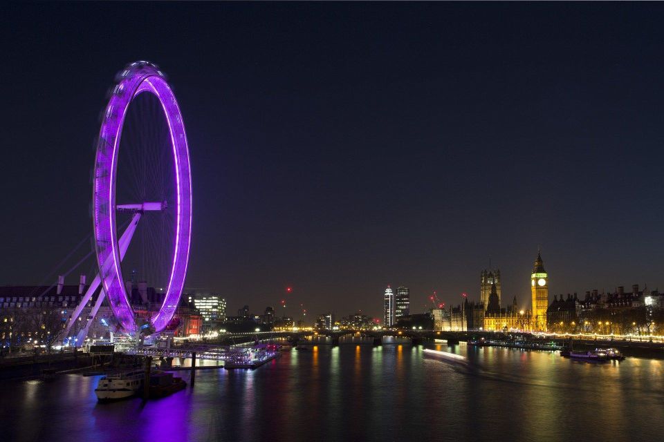 An Evening in London. Private Panoramic Night Tour - Accessibility