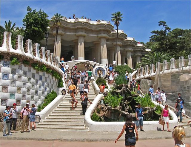 Barcelona: Sagrada Familia & Park Güell Guided Tour & Ticket - Background