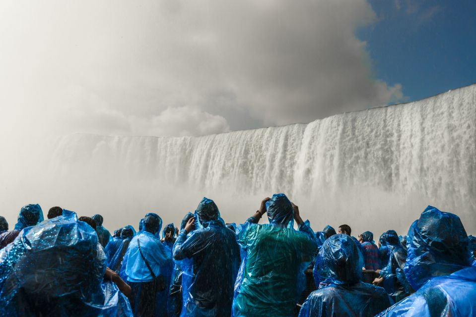 From Toronto: Niagara Falls Day Tour With Boat Cruise - Important Information