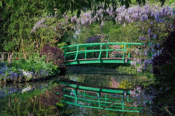 Giverny and Marmottan Monet Museum Private Day Trip From Paris - Common questions