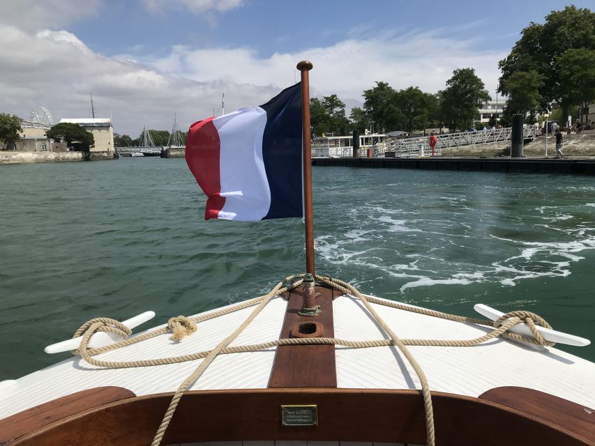 La Rochelle: Les Minimes and Bay Boat Tour - Common questions