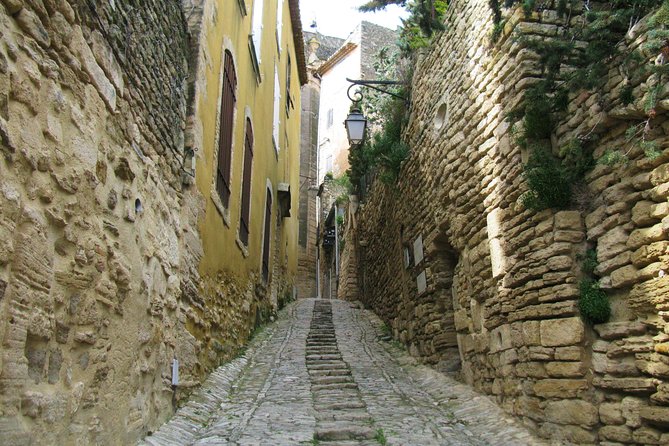 Luberon Villages Half-Day Tour From Aix-En-Provence - Recommendations and Visitor Experiences