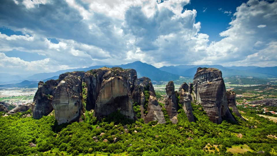 Meteora 2-Day Tour by Train From Thessaloniki - Common questions