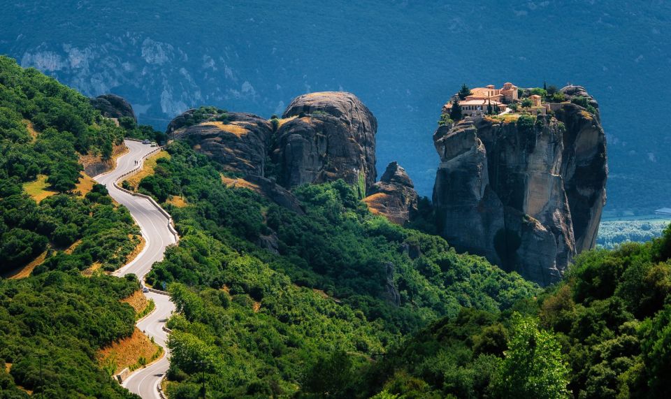 Meteora: Morning Half Day Sightseeing and Monasteries Tour - Common questions