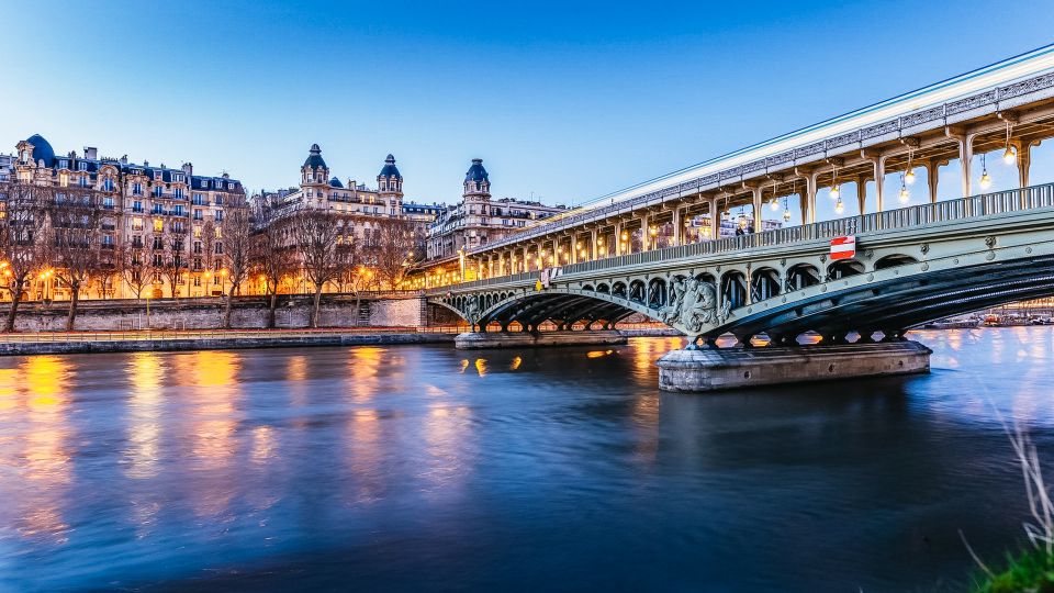 Paris: Night River Cruise On The Seine With Waffle Tasting - Customer Reviews and Ratings