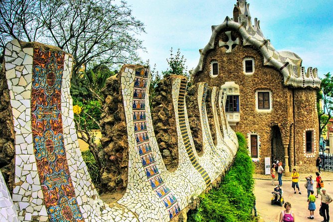 Park Guell & Sagrada Familia Private Tour With Hotel Pick-Up - Common questions